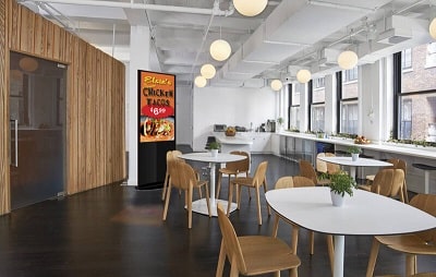 lunchroom digital signage